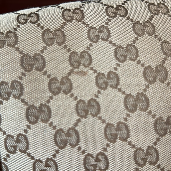 Gucci GG Canvas Monogram Messenger Bag - Picture 7 of 7